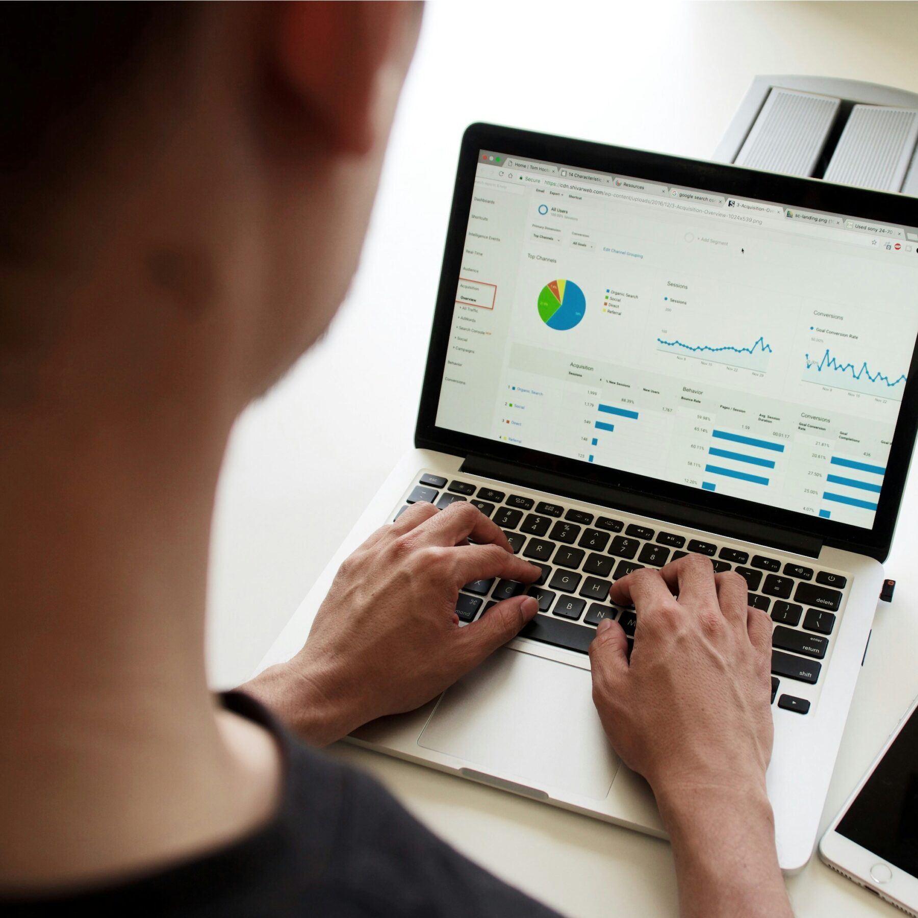 campaign-creators-pypeCEaJeZY-unsplash